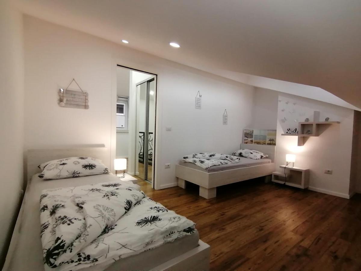 Apartmani Kiko 포레치 외부 사진